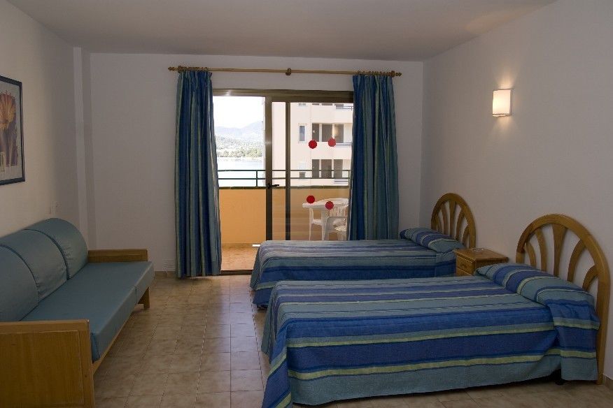 Apartamentos Mar I Vent (Adults Only) Sant Antoni de Portmany Zimmer foto