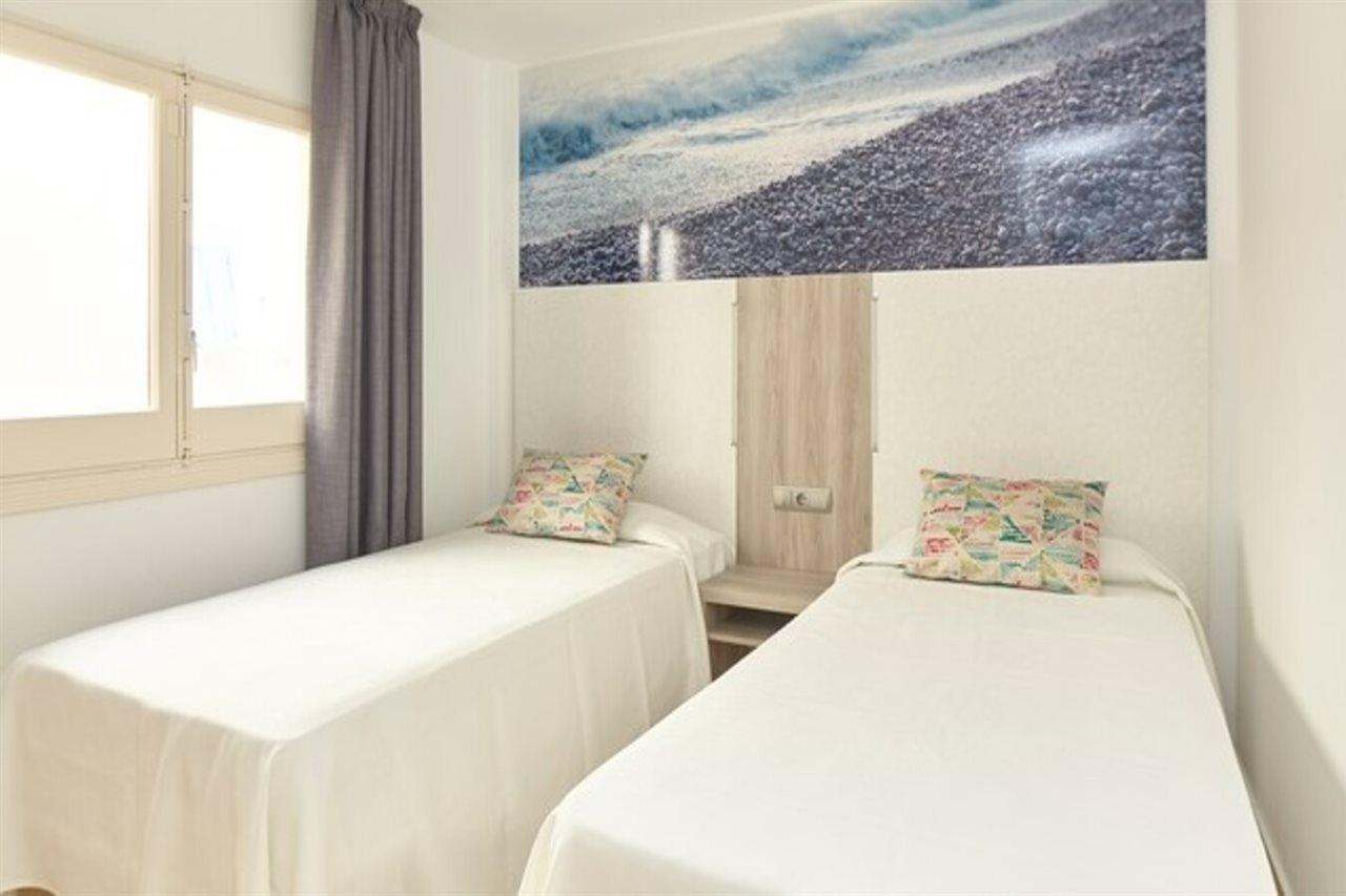 Apartamentos Mar I Vent (Adults Only) Sant Antoni de Portmany Exterior foto